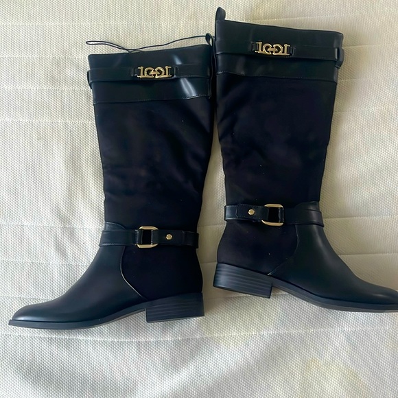 High Black Boots - Picture 1 of 2